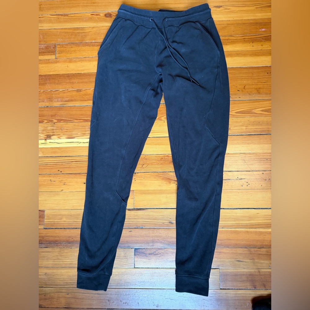 Alphalete joggers